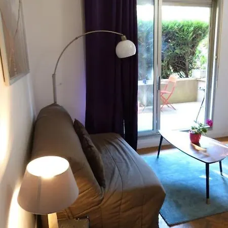 Apartment Avec Terrasse Aux Portes De Paris *